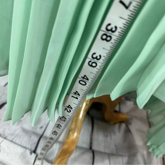 BCBGMAXAZRIA Louisa Opaline Green Pleated Dress sz 4 hi-low halter tie high neck - Picture 8 of 11